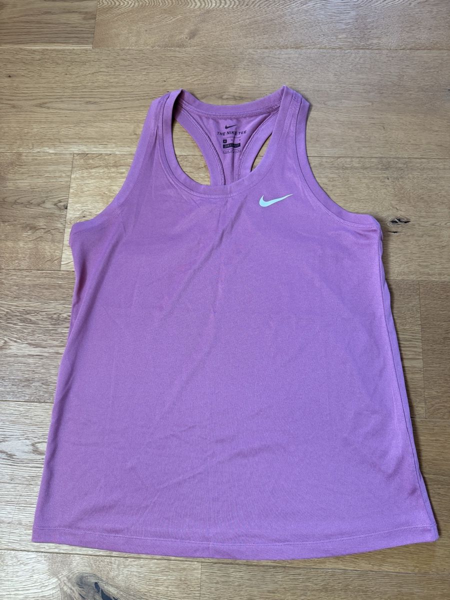 Nike Tops: Nike Dri-FIT Tank Top Damen Gr. M – Neu (gemäss Beschreibung) aus Seon von noe_zz6w
