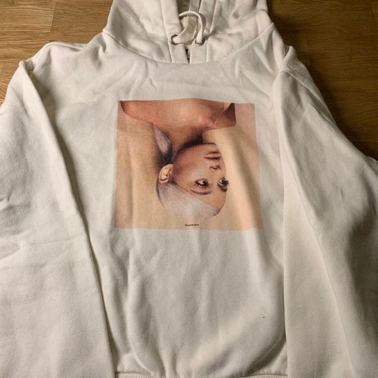 H&m sweetener outlet hoodie