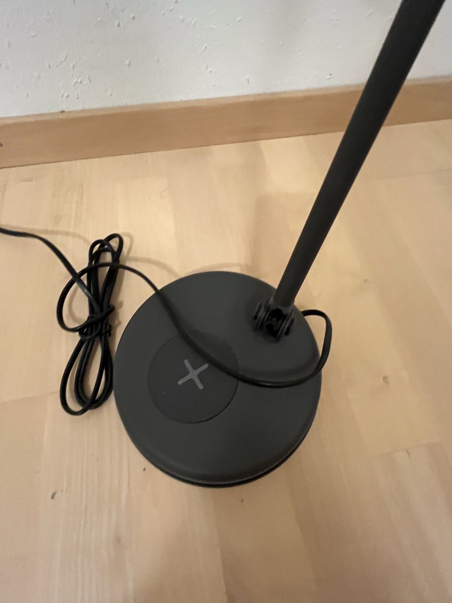 Ikea Lampade: Ikea Schribtischlampe mit Wireless charging – Usato da Muri b. Bern venduto da nicesig11 1