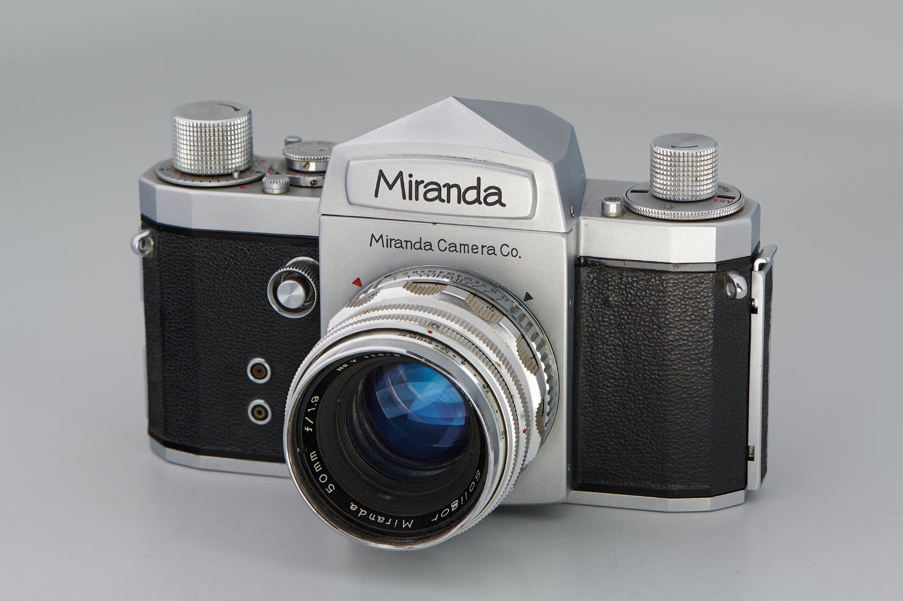 Miranda Fotocamera: Seltene Miranda T mit Soligor 50mm 1.9 – Usato da Neuhausen venduto da Gologorizza 1