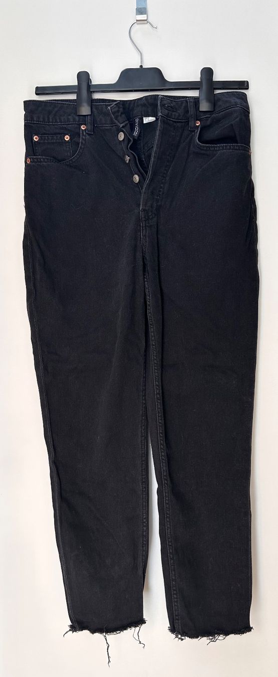 H&M Jeans: H&M Mom Jeans – D'occasion à Dättwil AG par fio_d76l