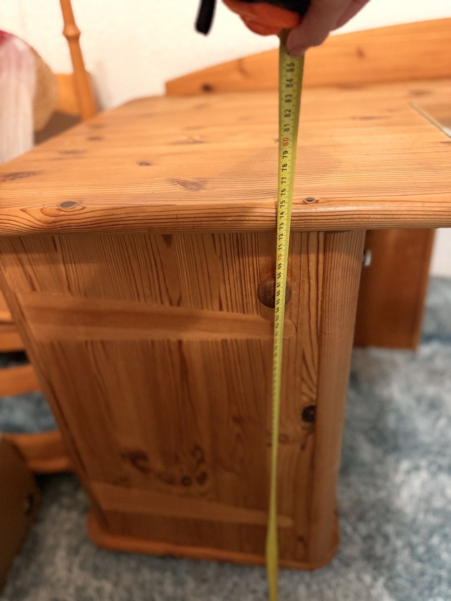 Schreibtische: Schreibtisch – Gebraucht aus Amlikon-Bissegg von Flowers_Blossom 4