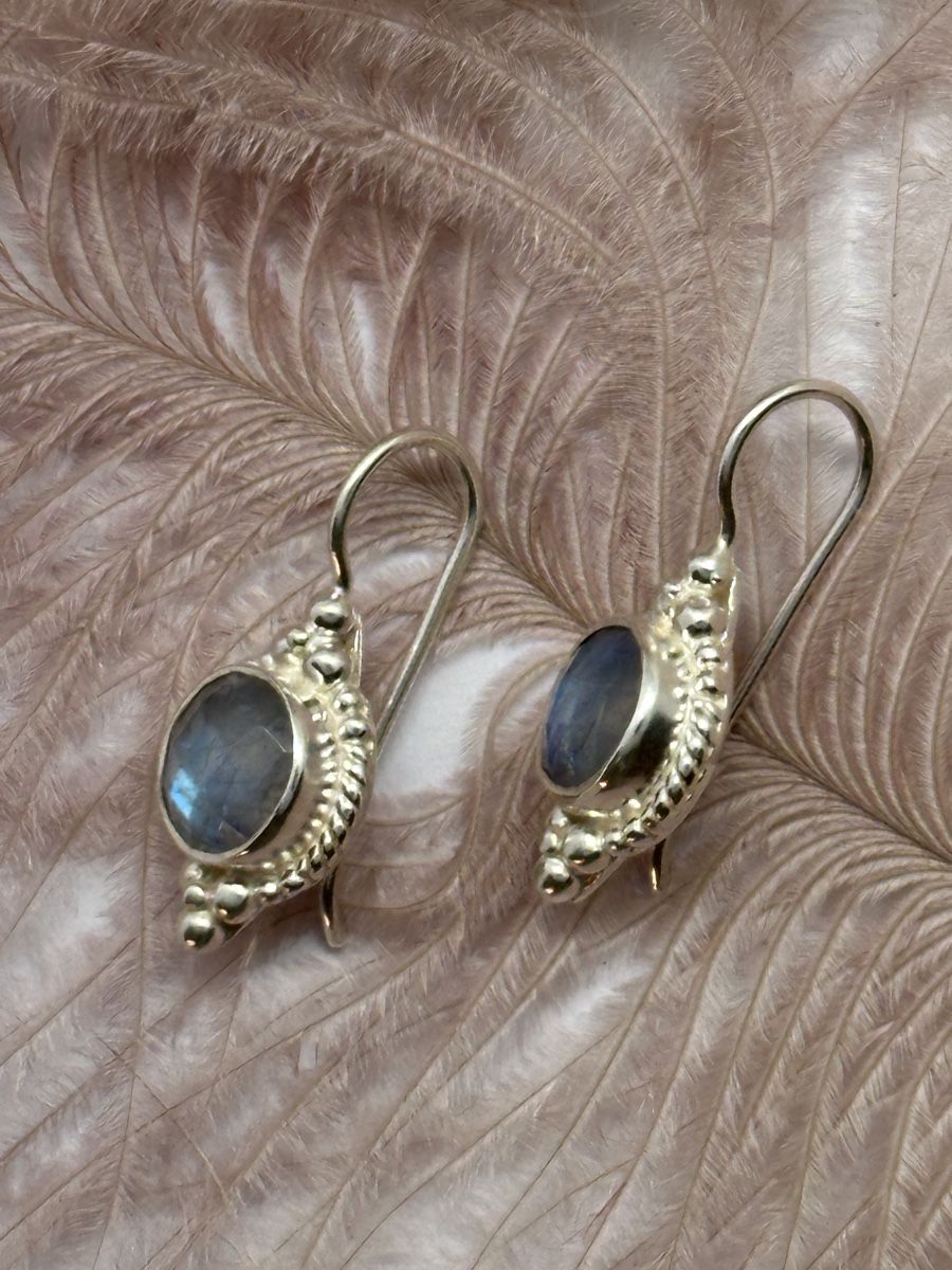 Orecchini pendenti & Orecchini a lobo: Labradorit Ohrringe silber – Nuovo e nell'imballaggio originale da Niederglatt ZH venduto da Silberschmuck-design 1
