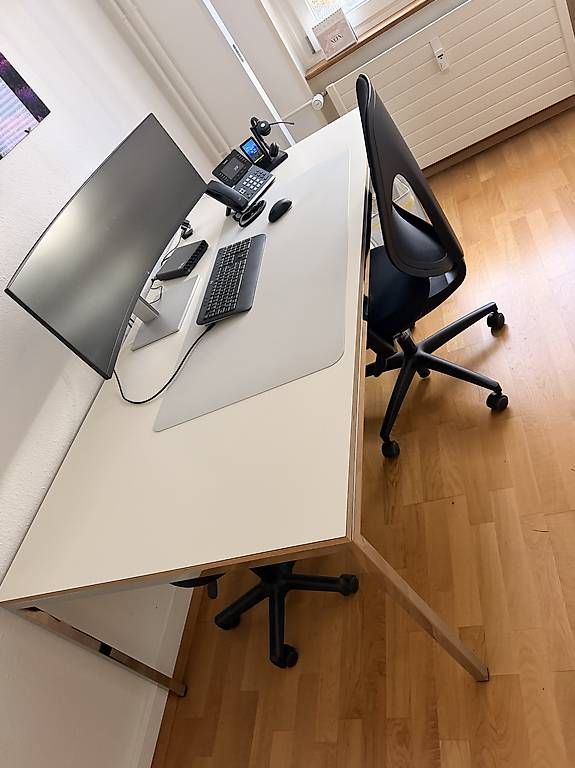 Scrivanie: Moderner Bürotisch – Usato da Reinach BL venduto da asi_ffz5