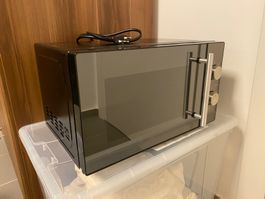 Forno a microonde OK. OMW 1221 B CH - Come nuovo!