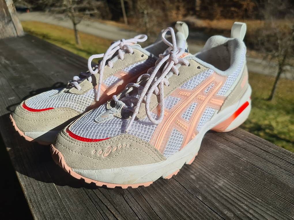 Asics Scarpe da donna: ASICS GEL 1090 v2 – Usato da Heimisbach venduto da Rotflengel