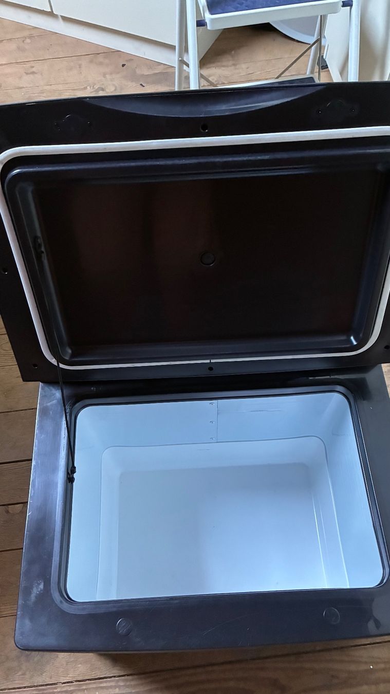 Waeco Frigoriferi & Refrigeratori: Kühlbox – Usato da Rüedisbach venduto da PaulM04 3