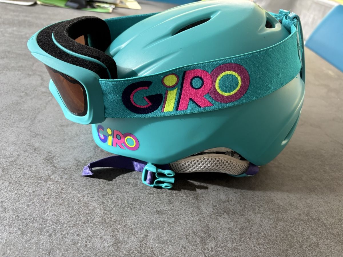 Giro Caschi: Casque de ski Giro avec lunettes  – Usato da Leytron venduto da Micaly