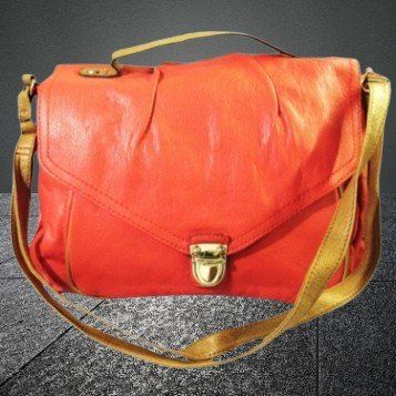 👜 Trendige rote Handtasche von H&M – Neu! 💖💫