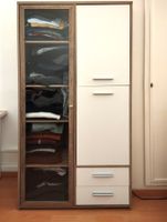Schrank mit Glasvitrine und Schubladen /Cabinet with drawers