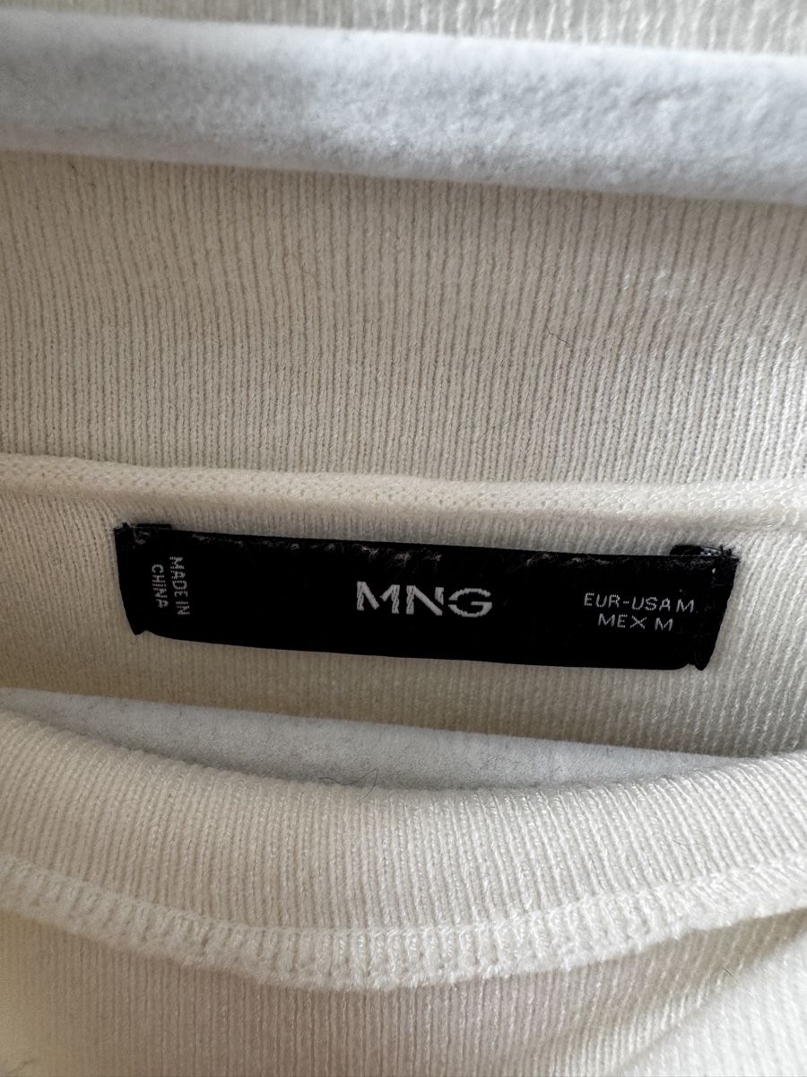 Mango Top: Mango beige top M – Usato da Zürich venduto da Lovelyperfumes 1