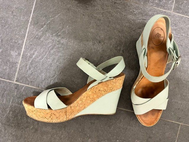 Damenschuhe: Lederschuhe mit Keilabsatz – Gebraucht aus Zürich von bla_m2q5