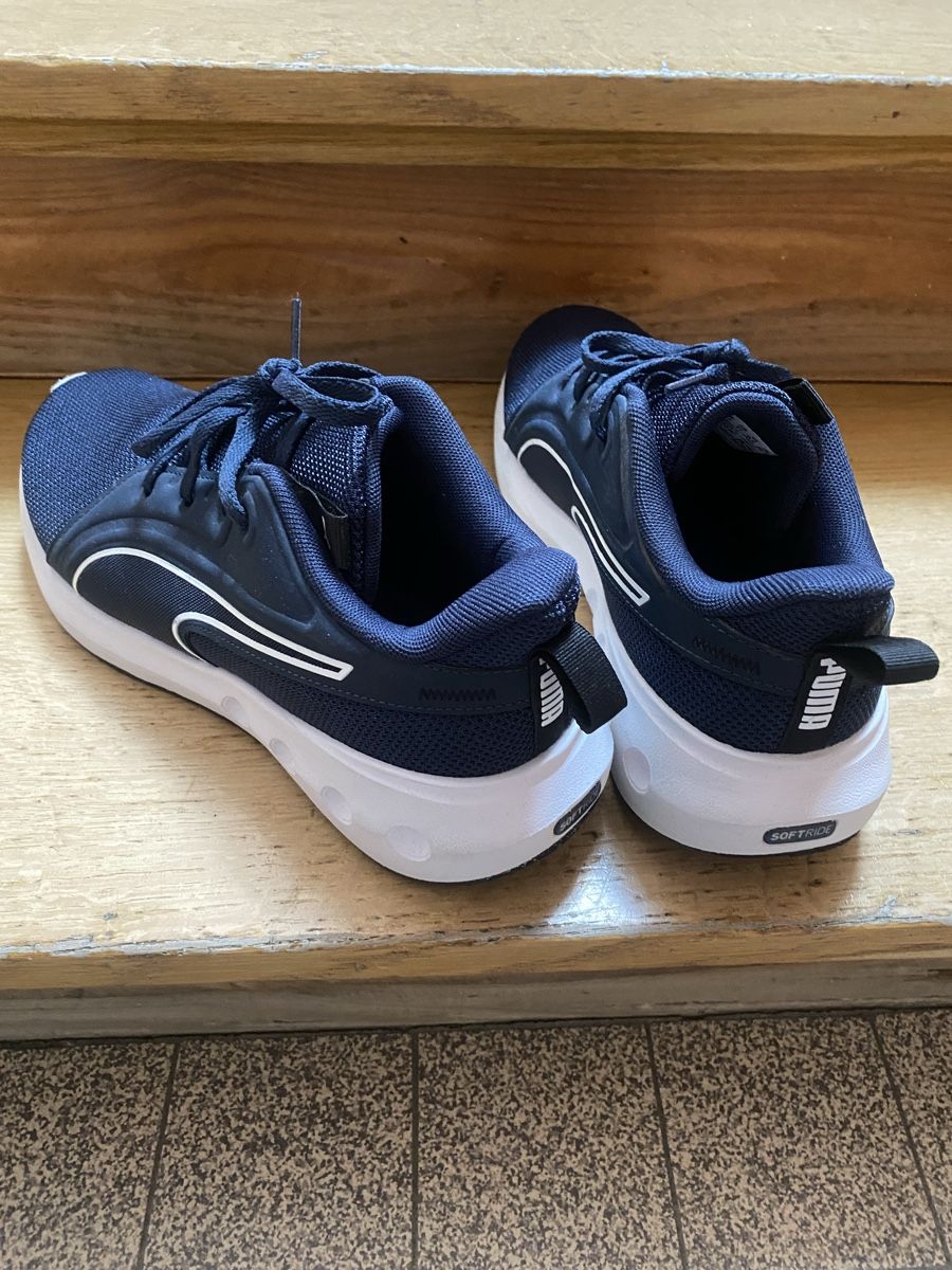 Puma Scarpe per ragazzi: Puma Schuhe dunkelblau Grösse 41 neuwertig – Nuovo (secondo la descrizione) da Liestal venduto da gze_9zhh