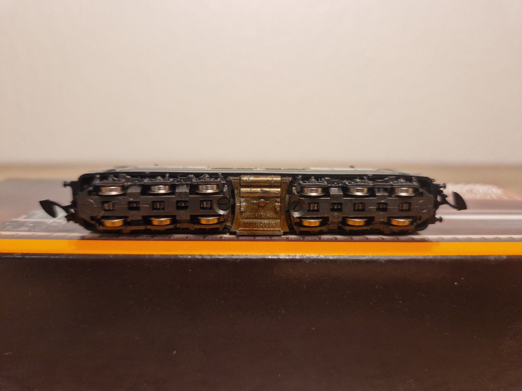 Märklin Modellini di ferrovie: Märklin Z 88571 E-Lok BR 151 DB – Usato da St-Aubin-Sauges venduto da Lo_Go 5