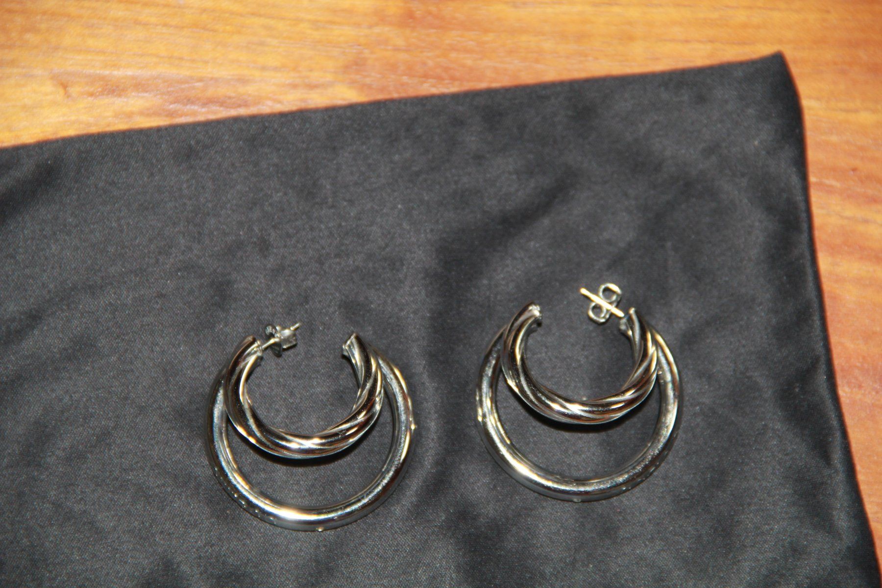 Guess Orecchini pendenti & Orecchini a lobo: Boucle d'oreilles Guess – Usato da satigny venduto da cara68