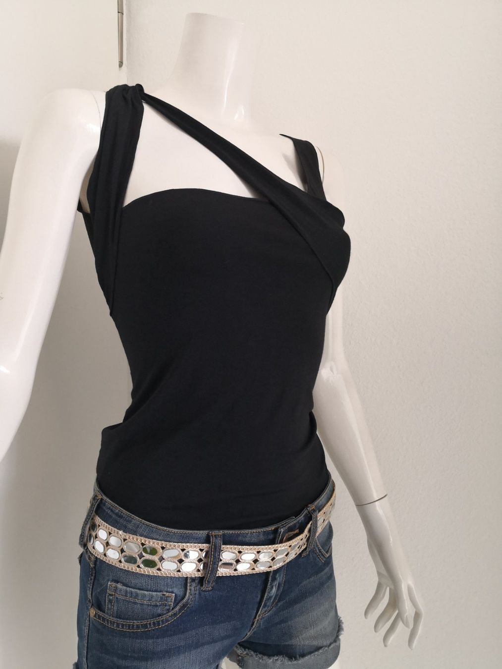 Mango Top: 🤩MANGO TRAPEZ-TOP STRETCH SCHWARZ – Nuovo (secondo la descrizione) da Olten venduto da Naja-Twins-Twins 9