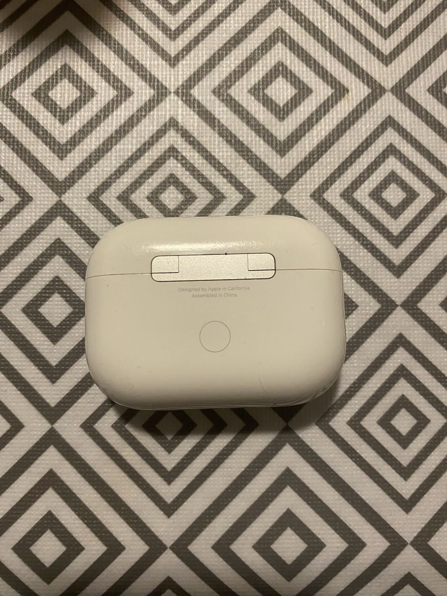 Apple Cuffie: AirPods – Usato da Zürich venduto da muf_lps2 2