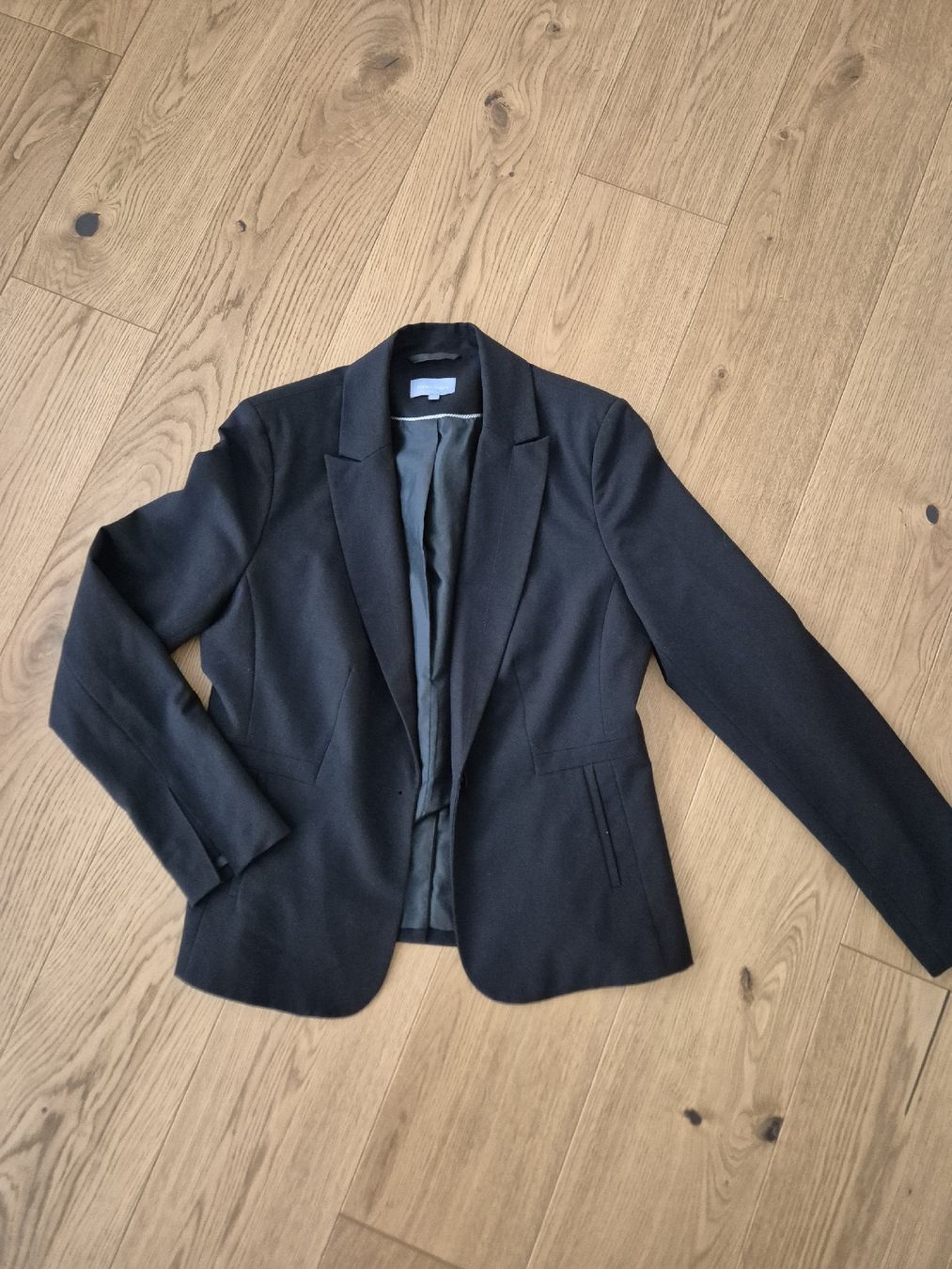 Manor Completi & Tailleur: Schicker Blazer Maddison, Grösse 42, schwarz, Top Zustand – Usato da Wetzikon ZH venduto da mar_8jrl