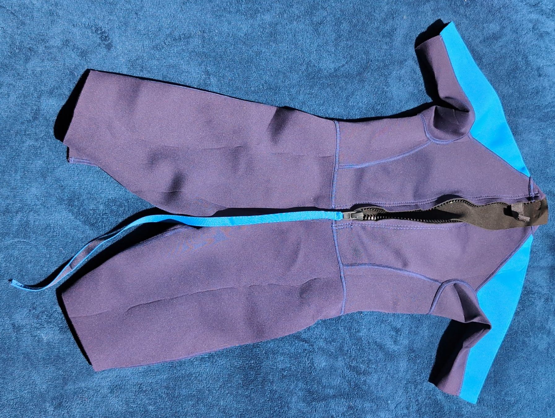 Decathlon Mute per immersioni: Neopren kurzarm Gr. 143 – Usato da Olten venduto da chuchituerli 1