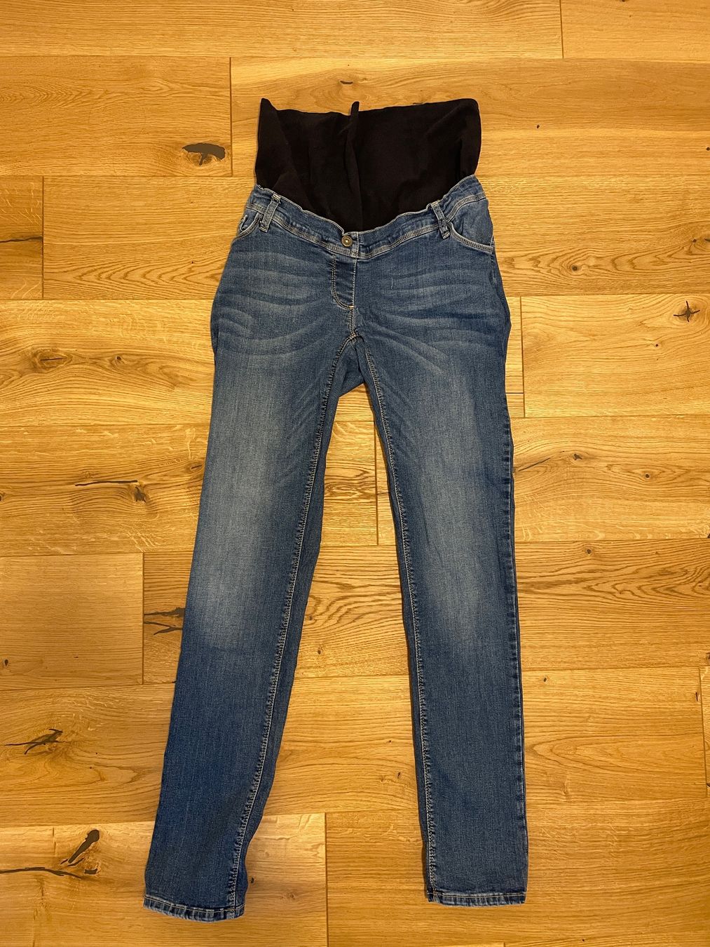 Jeans: Love2Wait Umstandsjeans, Grösse 32/34 – Gebraucht aus Riedt b. Erlen von f.brown