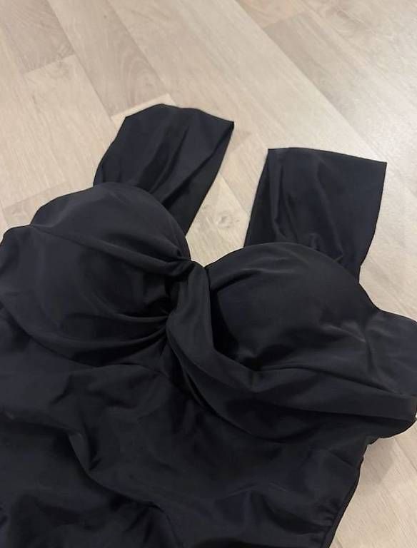 Costumi da bagno & Bikini: Badeanzug Monokini Bikini Schwarz Gr. 38 Neu – Usato da Rünenberg venduto da Dgn_63 1