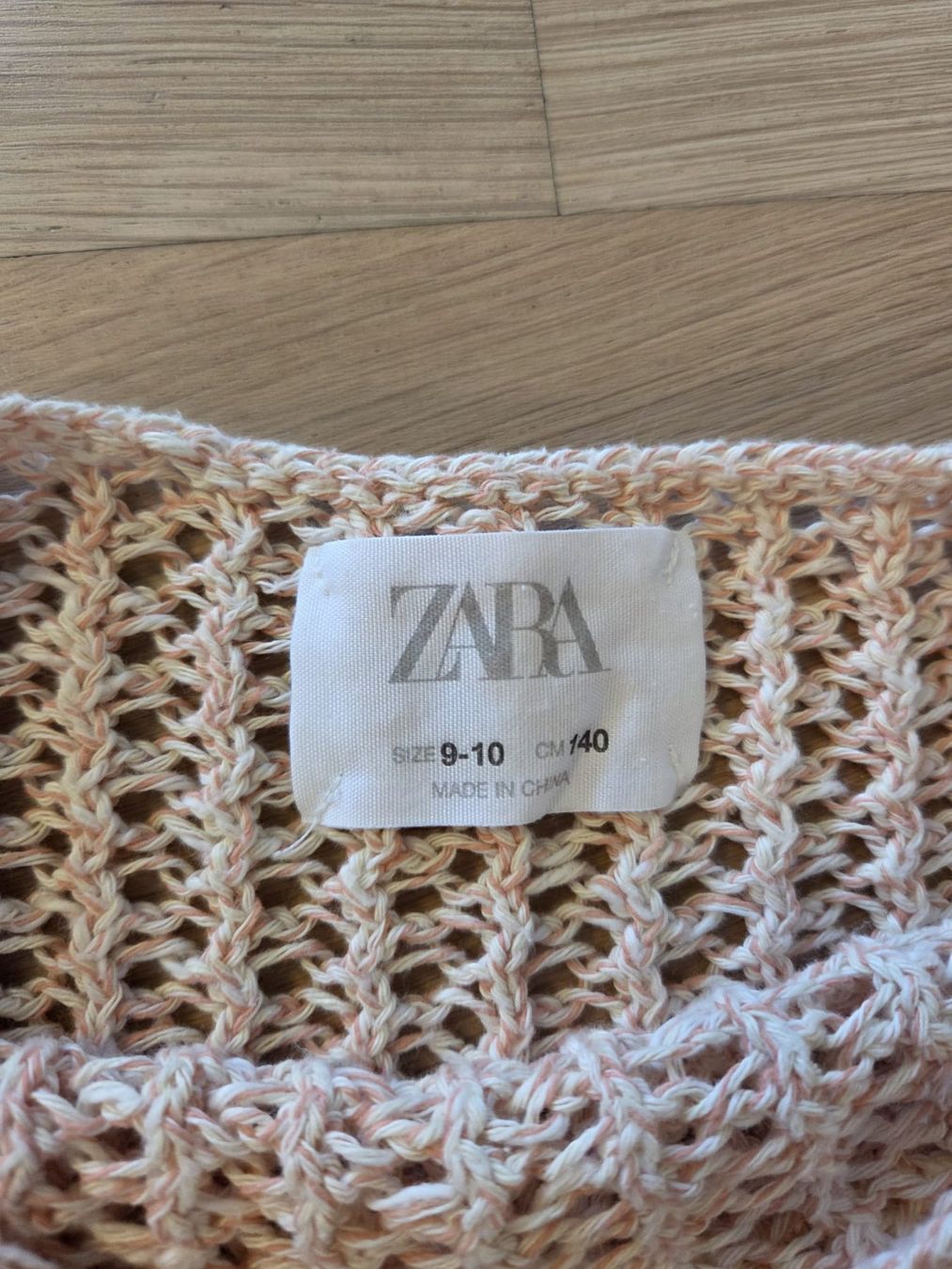 Zara Camicette, T-shirt & Top: Pull Zara ajouré à franges, taille 9-10 ans, parfait! – Usato da Genève venduto da Moose81 2