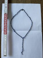 Collana vintage con perline azzurre e catena brunita