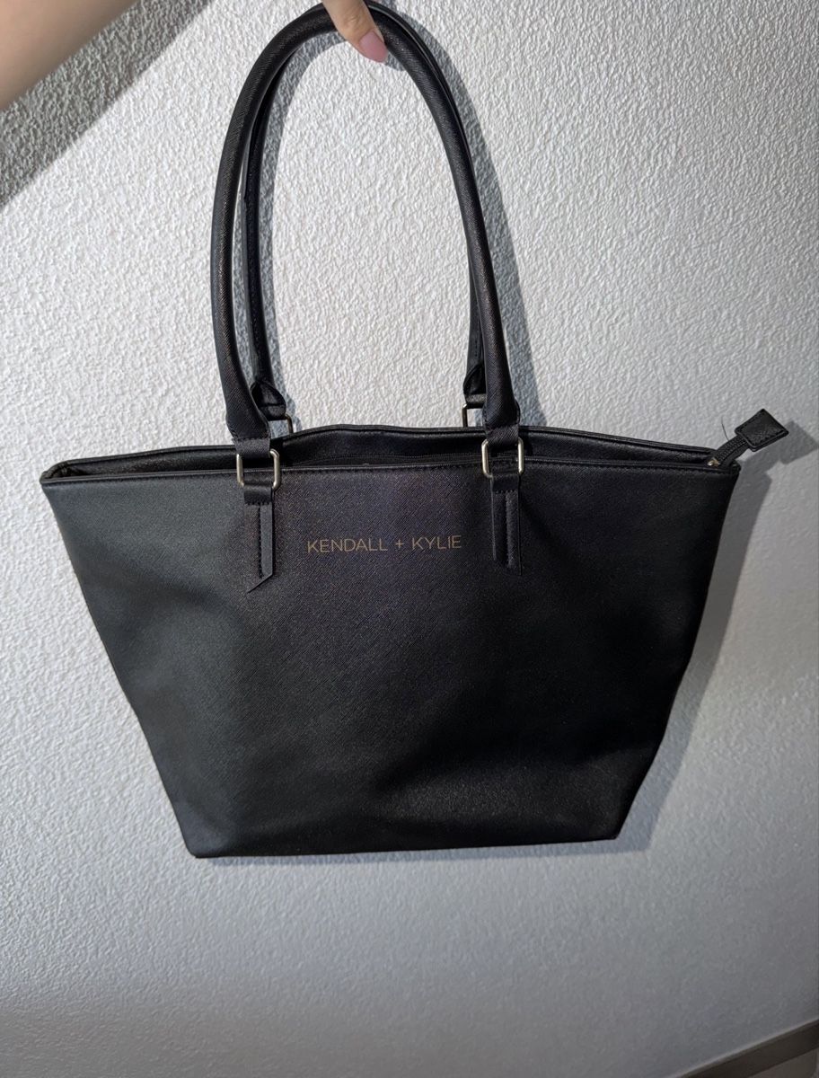 Borse da donna: Kendall & Kylie Tote Bag – Nuovo (secondo la descrizione) da Oftringen venduto da soraia.i