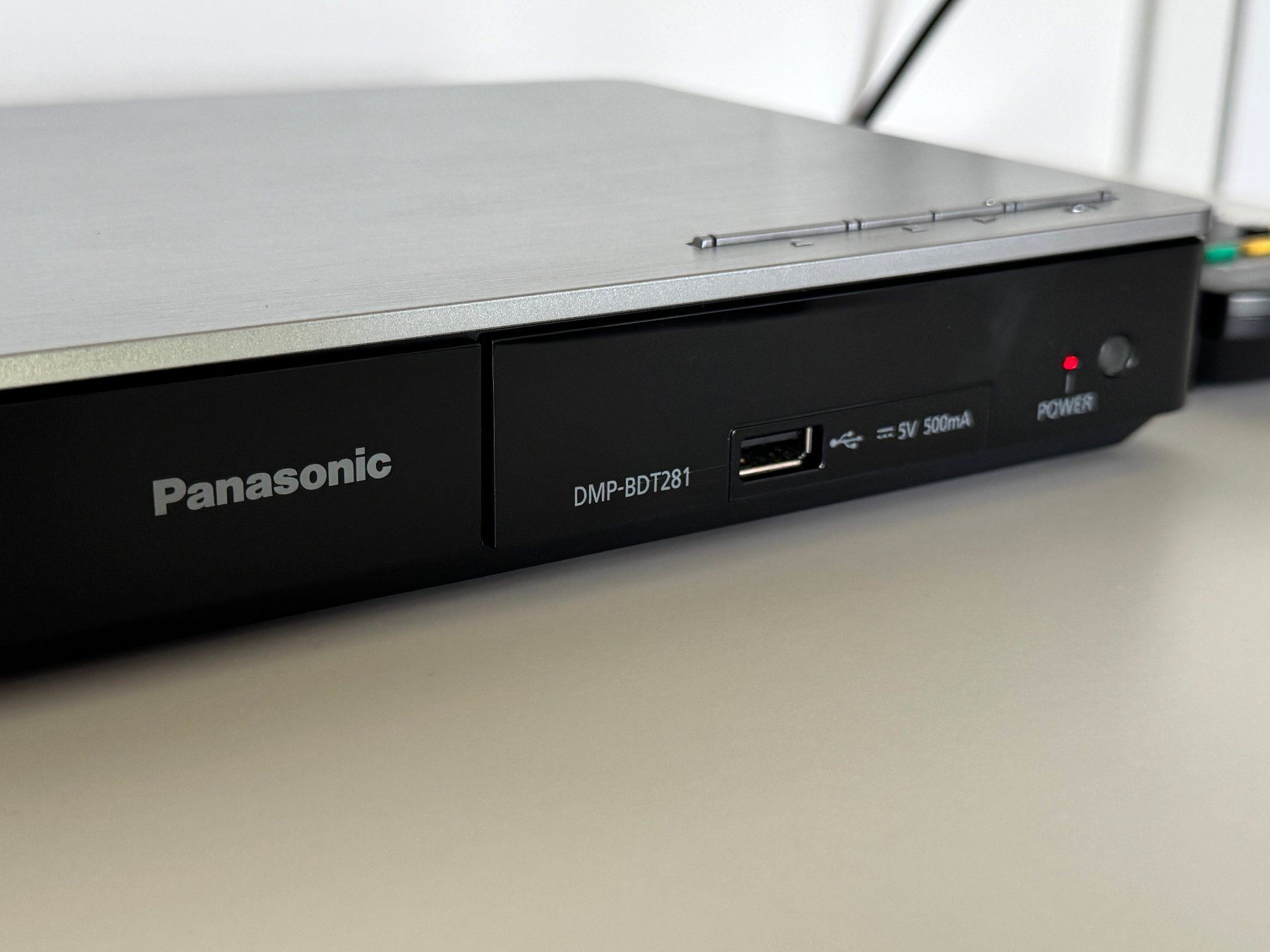 Panasonic Audio- & Mediensysteme: Blu-ray Player Panasonic DMP-BDT281 - Silber & Schwarz – Gebraucht aus Neuheim von vnetz 2