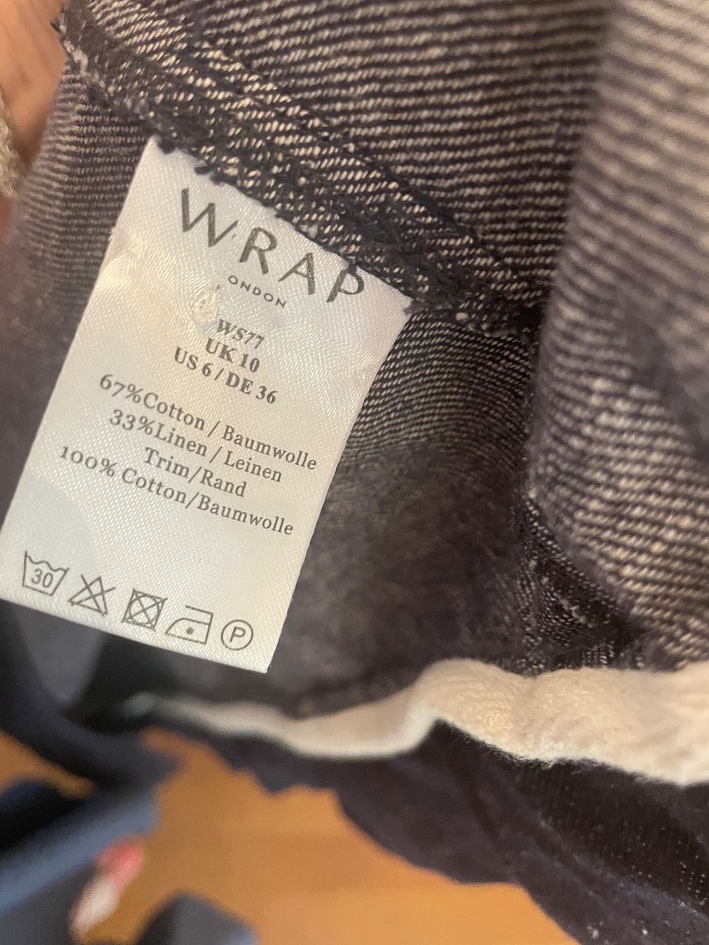 Röcke: Dunkelblauer Jeansrock Gr. 38, Wickeloptik – Gebraucht aus Basel von non_vn79 4