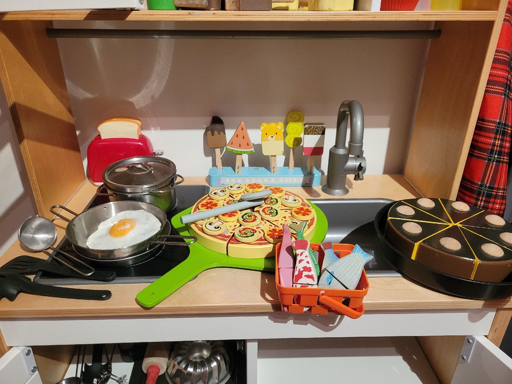 Giocattoli: Ikea Küche mit viel Zubehör – Usato da Hedingen venduto da Anemonia2005 5