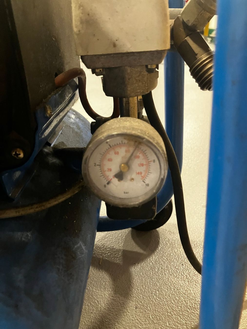 Compressori: GECO Luft-Kompressor, 8 bar, von GECO Langenthal AG – Usato da Neunkirch venduto da autoscooter57 8