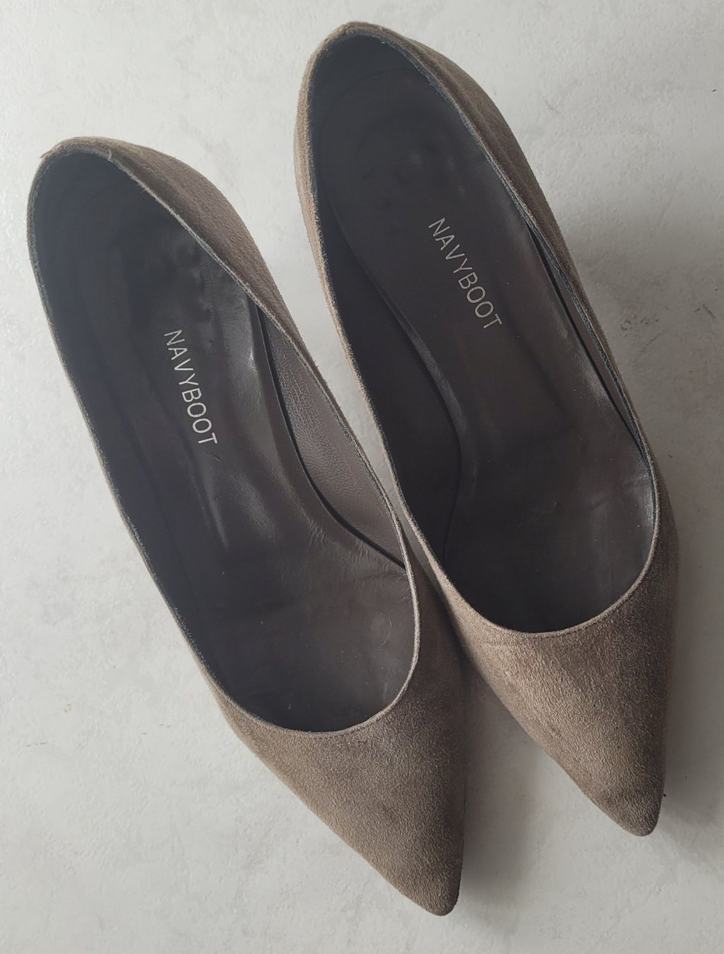 Navyboot Damenschuhe: Navyboot Pumps Wildleder – Gebraucht aus Oberuzwil von rtr_wp6m 2