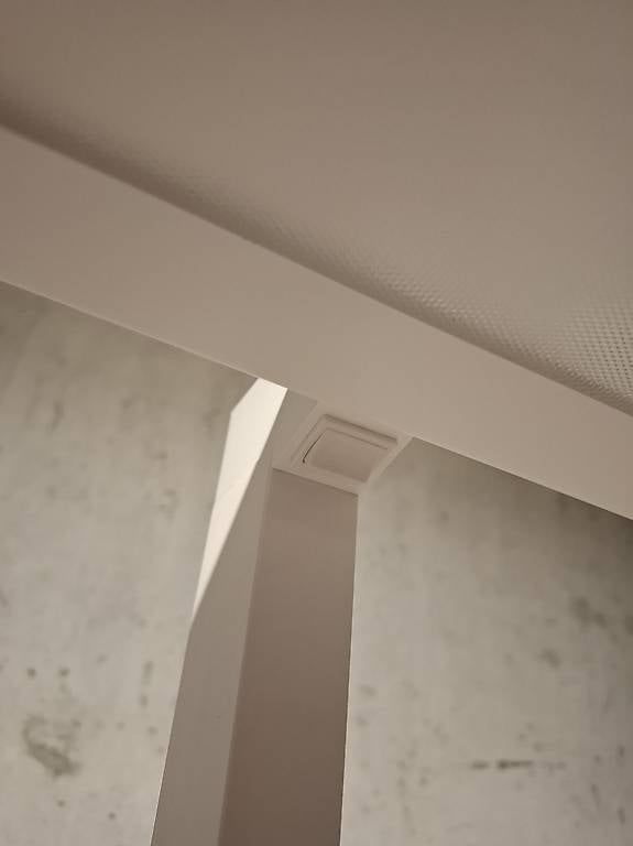 Lampade: Stehlampe LED – Usato da Münchenstein venduto da Salvis_68 2