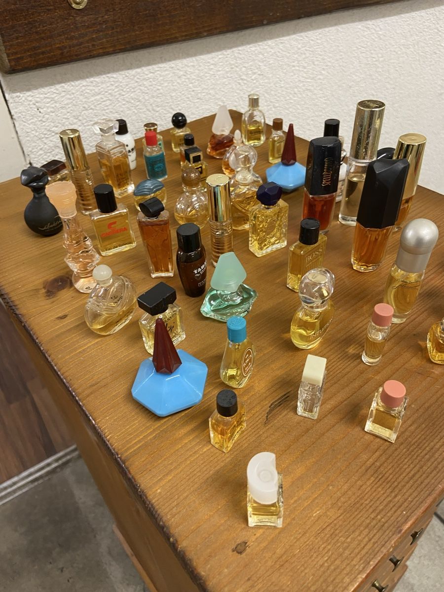 Flacons: Parfum Miniaturen Sammlung, viele verschiedene Düfte – Gebraucht aus Dietikon von brocki-eyra 7