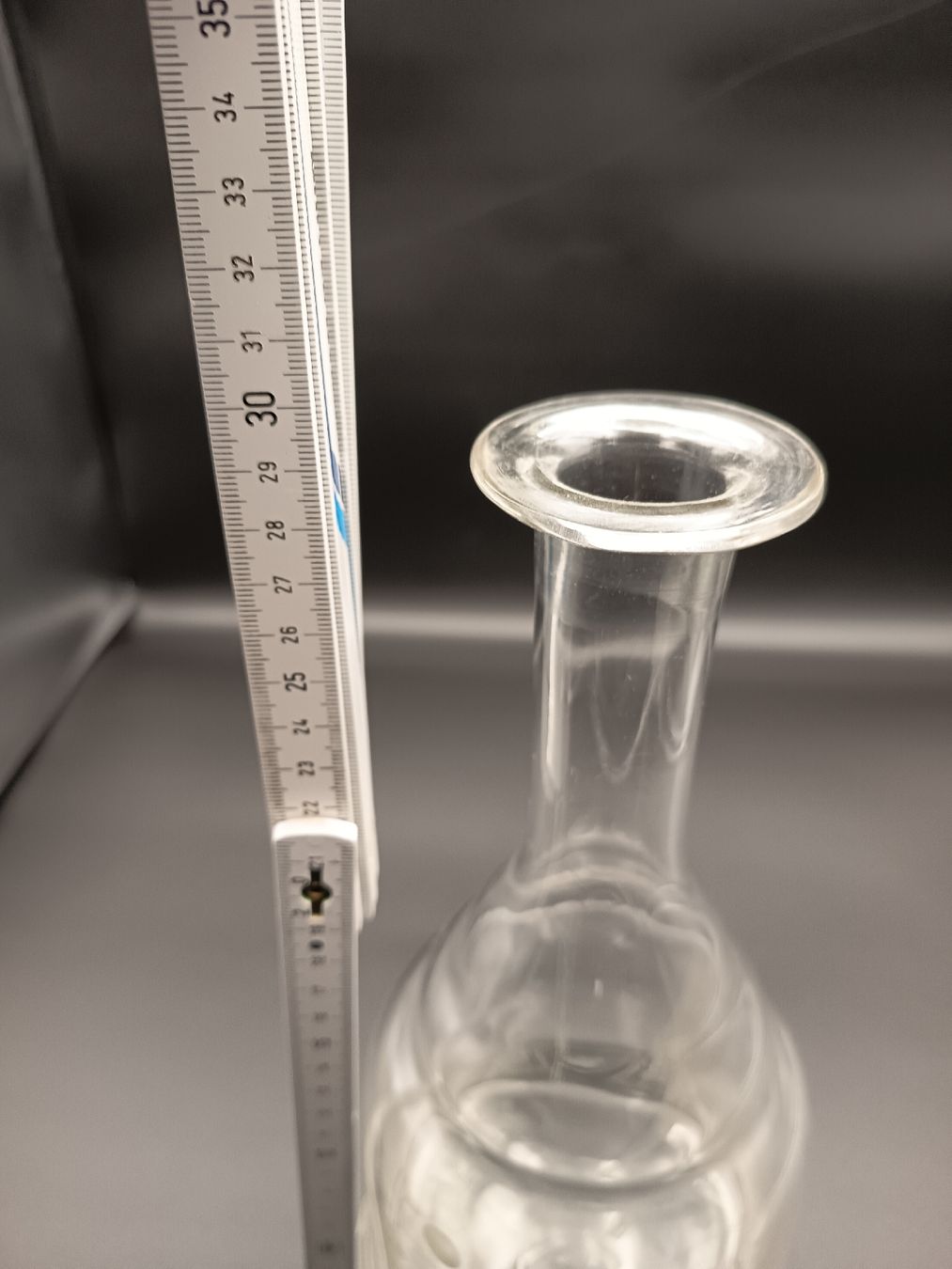 Caraffe: Glaskaraffe mit Schliffmuster Zustand gebraucht  – Usato da Wangen b. Olten venduto da crea_look 5