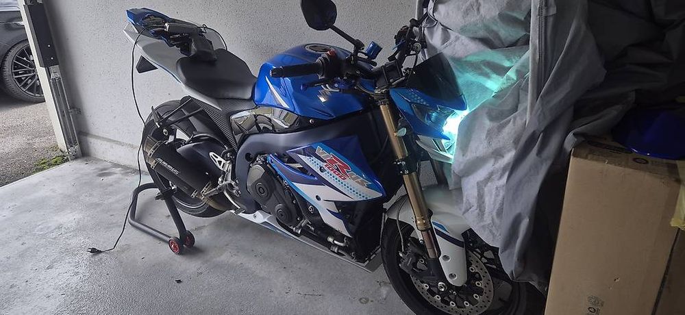 Strada: Suzuki gsxr 1000 – Usato da Saxon venduto da andresagres69 1