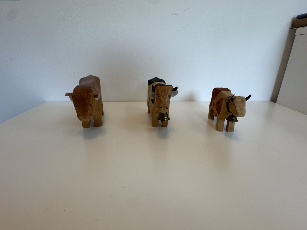 Statuette: Holz Kühe – Usato da Langnau i. E. venduto da nic_dh5j 7