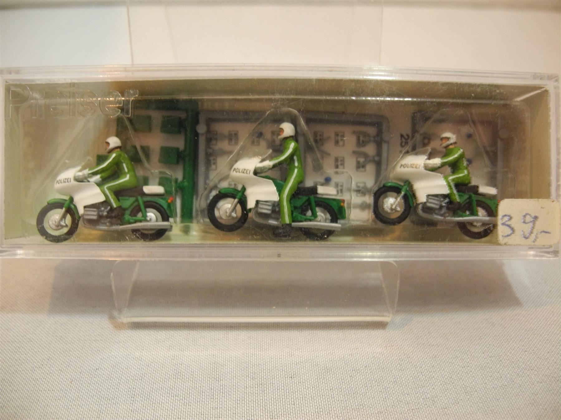 Preiser Modellautos: Preiser 10489 Kraftfahrer, Nr. e22 – Neu und originalverpackt aus Kottwil von Crazyrolf