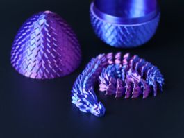 Beweglicher Flexi Dragon ink. Dragon Egg