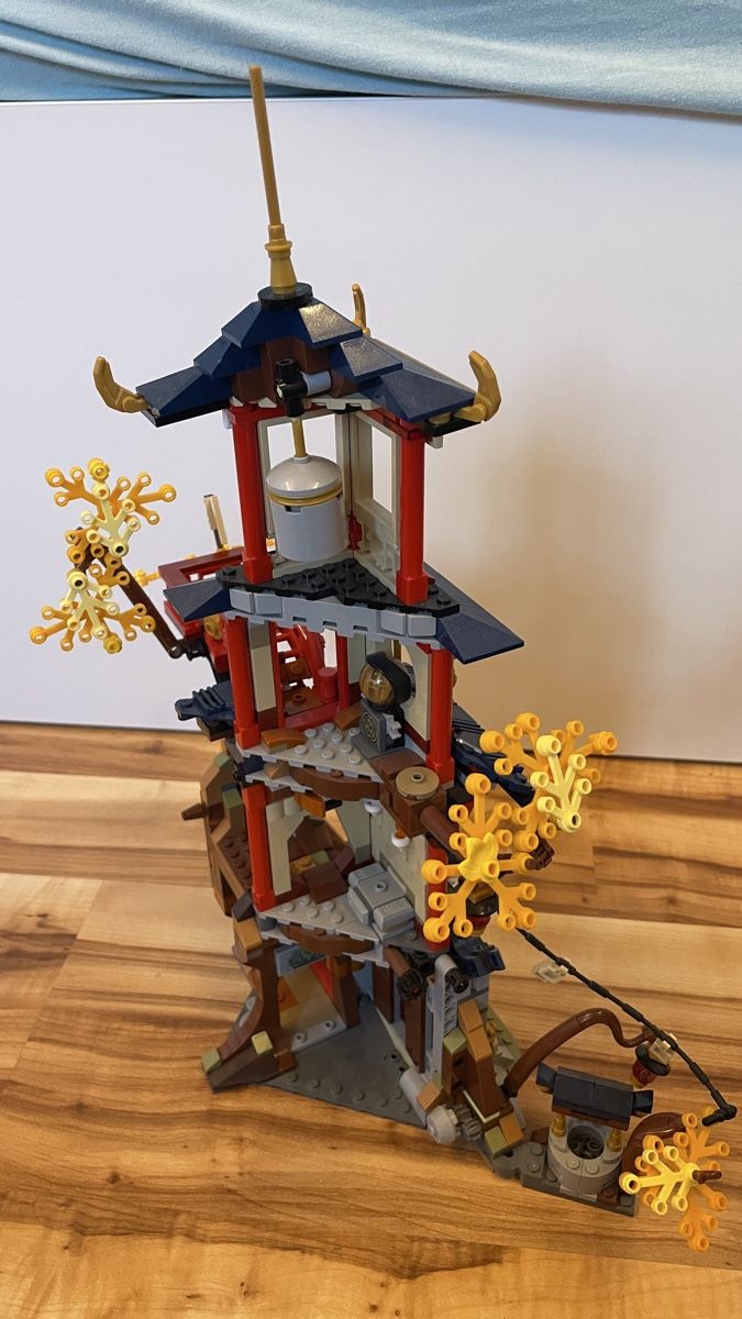 Lego Spielzeuge: LEGO Ninjago Tempel des Lichts – Gebraucht aus Flums-Hochwiese von 3u.march 3