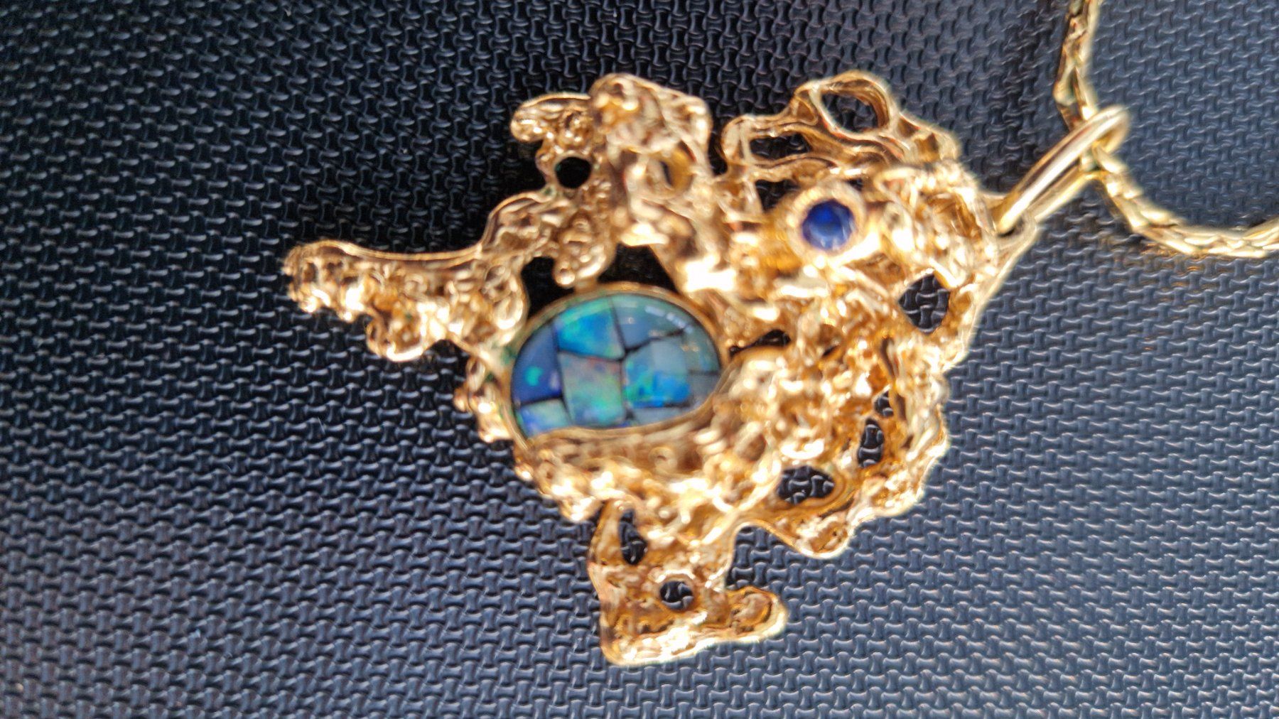 Catenine: PENDENTIF EN BRONZE AVEC CHAINE PLAQUE OR – Nuovo (secondo la descrizione) da Marly venduto da Lulu222 5