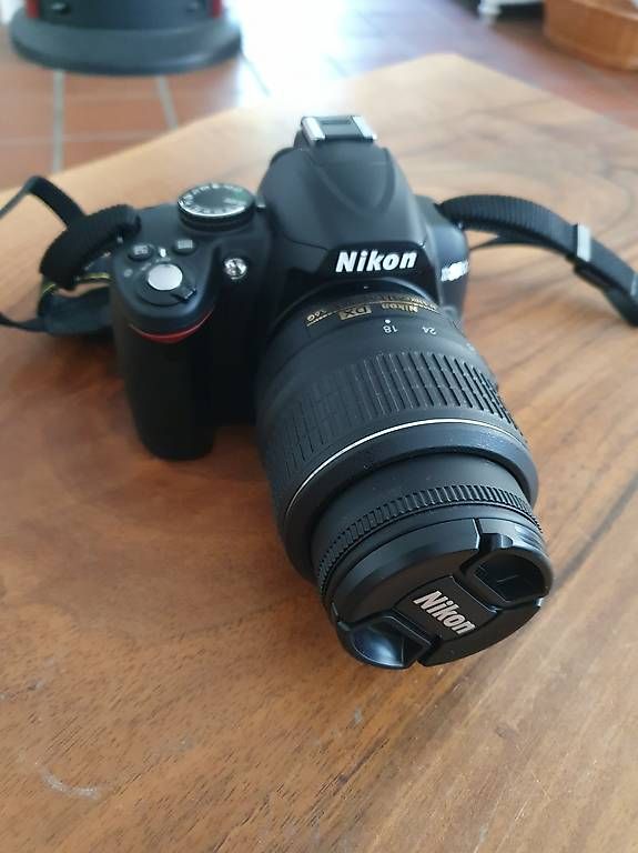 Nikon Fotocamera: Spiegelreflexkamera D3000 – Usato da Beromünster venduto da rogerrenate