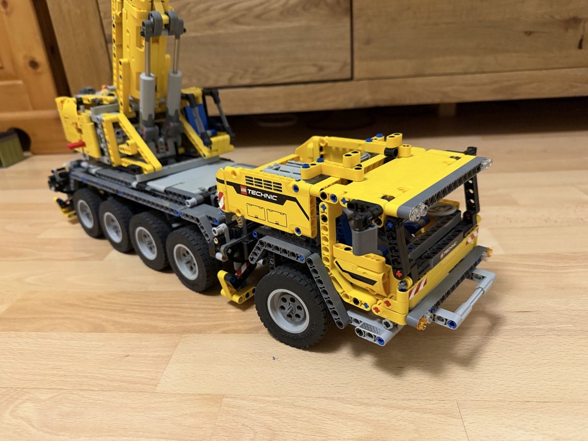 Technics Kit di costruzioni: LEGO Technic Mobiler Schwerlastkran 42009 – Usato da Mirchel venduto da Hilal1994 5
