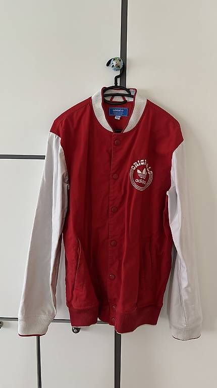 Adidas Giacche: Jacke Adidas (M) – Usato da Zürich venduto da lupolupo