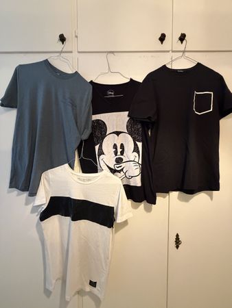 Set di 4 T shirt Taglia L