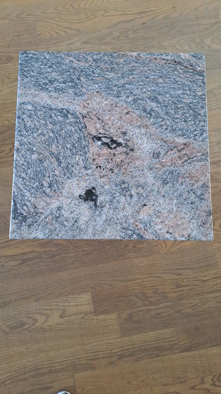 Tische: Beistelltisch aus Granit, Eigenbau – Gebraucht aus Wetzikon ZH von Juelbe 1