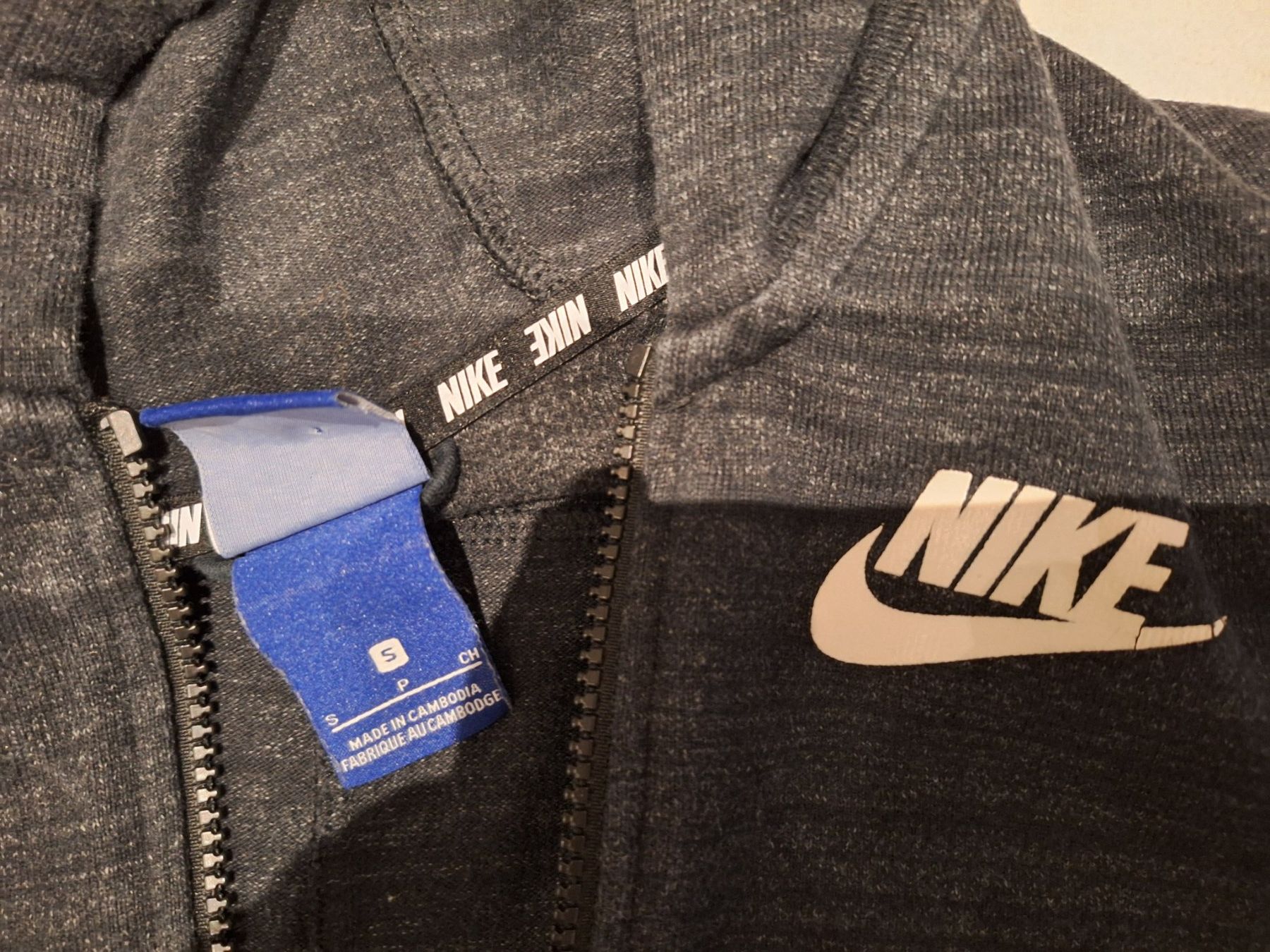 Nike Lotti di vestiti: Nike Jacke Gr S – Usato da Wegenstetten venduto da mcfly321 1