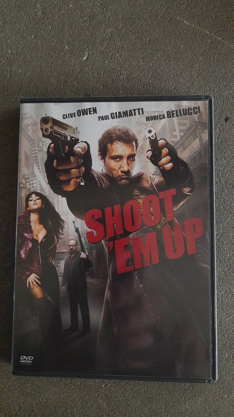Tutti i DVDs: SHOOT 'EM UP   DVD – Usato da Wetzikon ZH venduto da Ramones01