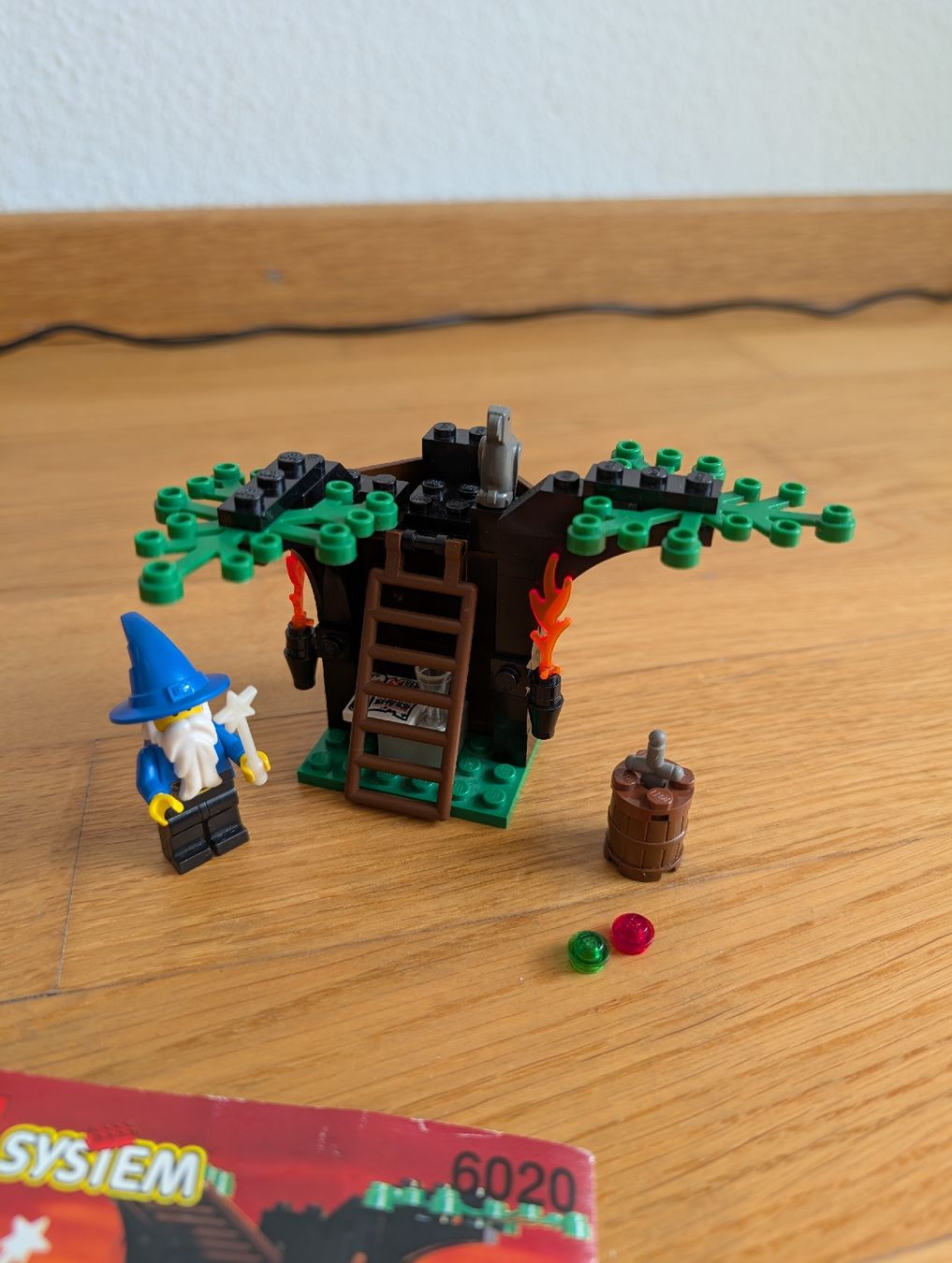 Lego Kit di costruzioni: Lego System 6056 and 6020 – Usato da Neuchâtel venduto da lynne_mo 4